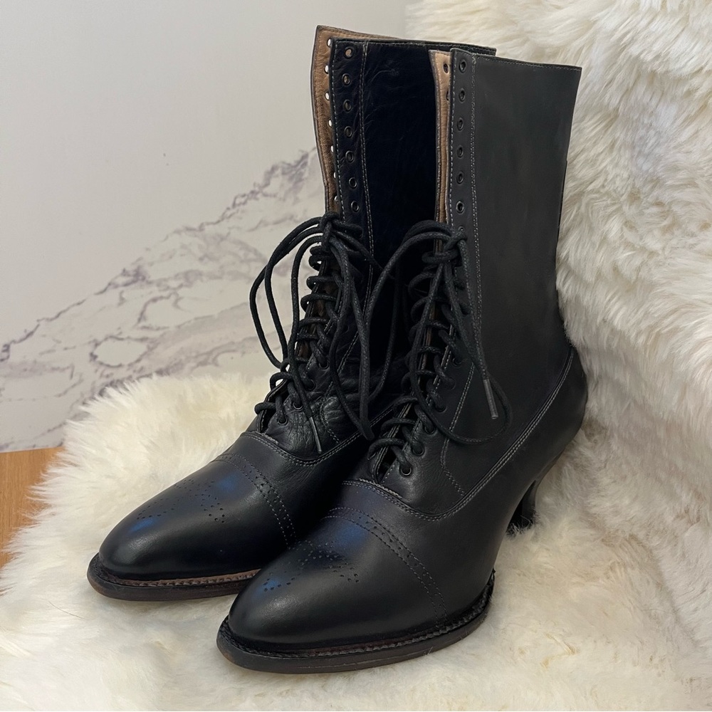 BNIB Oak Tree Farms ‘Mirabelle’ Boots in black